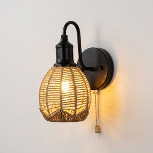 Lampe murale en rotin naturel tissé à la main, style bohème moderne, pour chambre à coucher, chevet, salon et éclairage d'hôtel - Product Image 2