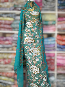 Magnifique robe somalienne Maqbal Dirac de fabrication indienne, design époustouflant avec une touche de paillettes dorées, tissu doux, événements spéciaux - Product Image 3