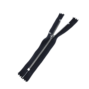 Haute Qualité 4 #   Fermeture éclair en acier inoxydable, fermeture éclair sur mesure, fermeture éclair en métal - Product Image 2