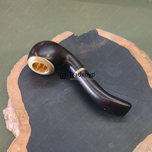 Pipa de Tabaco Moderna, Ecológica, Hecha a Mano con Madera Natural por Tradebyd - Product Image 1
