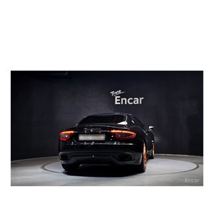 Maserati GranTurismo 4.7 Sports Modèle 2016 31 356 km Boîte de vitesses automatique Sièges en cuir avec caméra arrière - Product Image 4