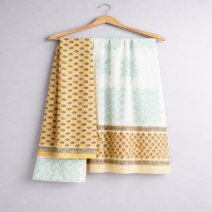 Traje Punjabi Profesional Amarillo y Blanco |   Conjunto de Kurti y Pijama con Estampado Floral Hecho a Mano con Borde |   Conjunto Maestro de Sarong Indio - Product Image 1