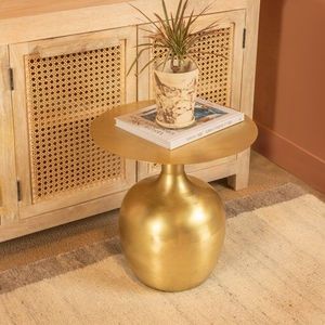 Mesa Auxiliar Glamorosa de Metal Dorado que Realza Interiores Elegantes con Textura Pulida y Presencia Impresionante - Product Image 6