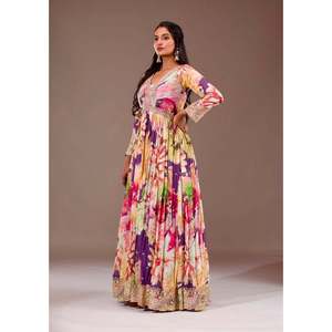 ชุดราตรีสำหรับงานปาร์ตี้ชุดปักเลื่อม - Product Image 4