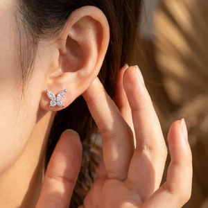 Meilleures ventes : Boucles d'oreilles clous papillon en diamant de laboratoire marquise et rond, en argent sterling 925, élégantes pour mariage, fête ou usage quotidien, hypoallergéniques - Product Image 6