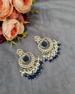 Pendientes colgantes de diseñador con borlas de perlas Chandbali y piedras preciosas redondas, chapados en oro antiguo, para mujer, fabricante de pendientes de moda. - Product Image 6
