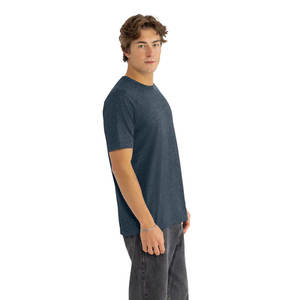 T-shirt uni à col rond et coupe confortable Next Level pour femmes, T-shirts Triblend à manches courtes coupe régulière pour hommes et femmes - Product Image 6