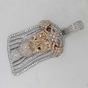 Pendentif Jésus Iced Out en Moissanite Plaqué Or, Collier Croix Religieuse Hip Hop, Bijoux de Luxe Personnalisés - Product Image 2