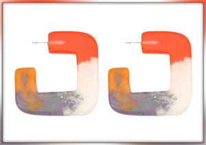 Boucles d'oreilles pendantes en résine pour femmes luxueuses fabriquées à la main Couleurs personnalisées Accessoires de mode hautement polis d'Inde - Product Image 2