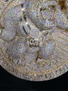 Pendentif Grand Prestige plaqué rhodium unisexe style Hip Hop avec diamants CZ glacés de qualité supérieure The Ice Legacy - Product Image 2