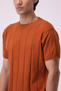 Camiseta de punto naranja de alta calidad para hombre, cuello redondo, manga corta, corte regular, color sólido, algodón, top de verano, venta al por mayor - Product Image 3