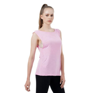 Haut rose sans manches pour femme avec passepoil noir, col bateau, épaules larges, idéal pour l'entraînement estival ou les tenues décontractées - Product Image 2