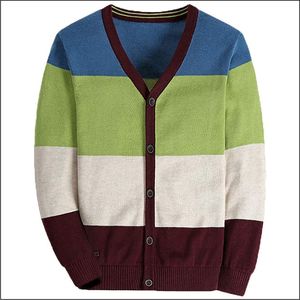 Cardigans tricotés unisexes décontractés d'hiver anti-plis brodés Tiki Taka Sports, collection Sororités, imprimé patchwork lumineux - Product Image 1