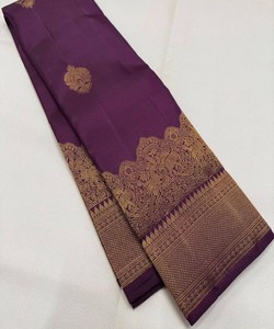 Purple Silk <b>Saree</b> With Gold Border Traditional Indian Wedding Wear For Women - Product Image 3