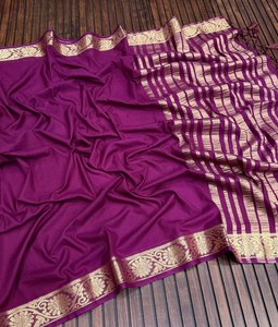 Sari indio tradicional en crepé de khaddi puro con elegancia tejida en jacquard - Product Image 3