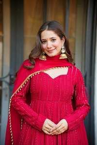 Ensemble Anarkali de luxe rouge en Georgette à manches longues avec broderies florales et pantalon Palazzo assorti - Product Image 3