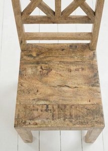 Chaises de restaurant en bois, design moderne à dossier croisé, robustes pour salles à manger et cuisines élégantes - Product Image 4