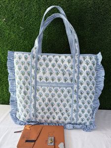 Bolso Tote Tradicional Indio Hecho a Mano, Acolchado, de Algodón con Volantes, Estampado Floral, Bolso de Hombro, Reutilizable, para Compras - Product Image 3