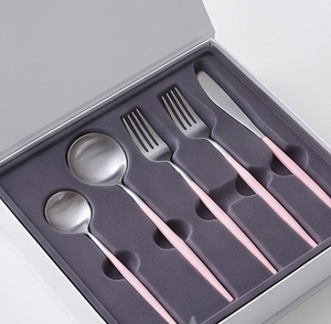Ensemble de couverts minimalistes en acier inoxydable avec poignée rose, passe au lave-vaisselle, idéal pour les mariages et les cafés - Product Image 6