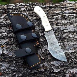 Couteau de camping extérieur 13 pouces à succès avec boussole, étui en cuir, lame dentelée, manche métallique, personnalisable OEM - Product Image 2