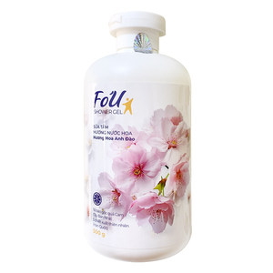 Gel douche parfumé formulé pour nettoyer la peau en douceur tout en laissant un parfum agréable après chaque expérience de douche - Product Image 1