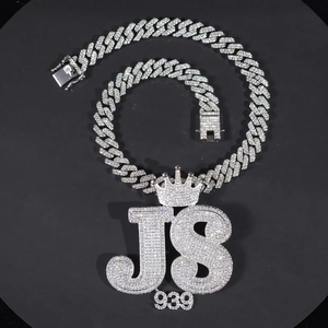 จี้เพชรโมอิสซาไนต์ JS 939 เงินแท้ 925 สไตล์ฮิปฮอป ปรับความยาวได้ จี้รูปมงกุฎ ตัวอักษรหรูหรา ของขวัญสำหรับทุกเพศ เครื่องประดับ - Product Image 2