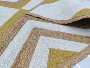 พรมปูพื้นลายโบฮีเมียนสีทองและสีขาวทอมือจากปอกระเจาสำหรับตกแต่งบ้านสไตล์ฟาร์มเฮาส์ - Product Image 5
