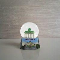 OEM Allemagne Denburg Gate Building 65mm Globe à neige en verre 3D Globe d'eau en résine Maison Ornementation Souvenir Cadeau pour Denburg Gate