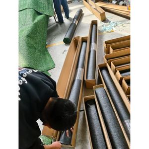 Césped Artificial Premium de 6 pies x 10 pies, Alfombra de Césped Sintético Grueso con Base de Goma y Orificios de Drenaje para Mascotas en Interiores/Exteriores - Product Image 6