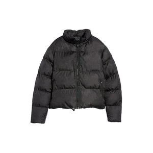 Veste matelassée streetwear personnalisée provenant d'un fournisseur en gros de vestes matelassées pour les marques urbaines - Product Image 4