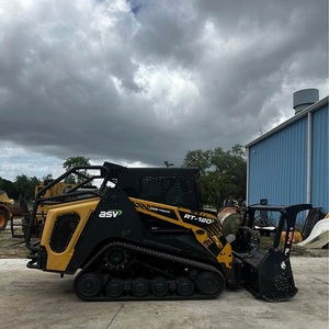 รถตักล้อยาง ASV แบบขายส่ง พร้อมอุปกรณ์บดอัดเศษไม้ ควบคุมการใช้งานได้อย่างแม่นยำ ใช้งานราบรื่นด้วยระบบควบคุมจอยสติ๊ก ประเภทรถตักแบบตีนตะขาบ - Product Image 1