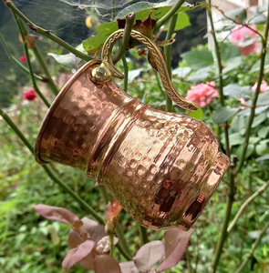 Mug à sirop moderne en cuivre martelé fait main, petit, écologique, empilable, recyclable, avec poignée, pour fêtes, miel, expresso - Product Image 1