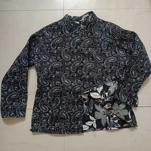 Veste matelassée réversible en coton floral faite à la main pour femme, manteau d'hiver durable pour superposition, fournisseur Inde - Product Image 4