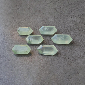 Pierre précieuse naturelle Prehnite facettée, taillée en hexagone, calibrée, qualité AAA+, vert clair, pierre en vrac pour la vente en gros de bijoux, cabochon - Product Image 2
