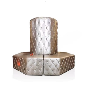 Élégante chaise de canapé de mariage Royal Davenport blanche pour trône de jardin de la mariée-Décorations de mariage - Product Image 1