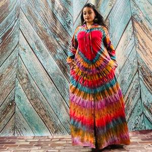 Dernier design Taille unique Kimono avec ceinture Beau Kimono avec tissu rayonne Fait à la main Tie Dye Design Femmes Kimono Robe - Product Image 1