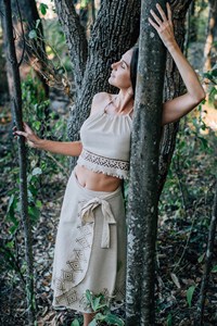 Mini-jupe vintage en gaze de coton naturel, faite à la main, avec ourlet à franges, taille naturelle, style bohème, pour l'été - Product Image 3