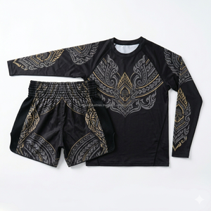Ensemble de shorts et rashguard de Muay Thai personnalisés en gros, sublimation OEM, vêtements d'entraînement MMA pour la gym, fournisseur à faible MOQ, shorts et t-shirts de Muay Thai - Product Image 1