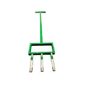 Aérateur de niveleur de pelouse de qualité supérieure avec fourche détachable Fabricant fiable et fiable d'Inde - Product Image 1