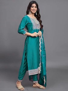 Conjunto de Kurta y Pantalón de Algodón Bordado Premium para Mujer con Dupatta de Organza |   Ropa Étnica India Completamente Cosida y Lista para Usar - Product Image 2