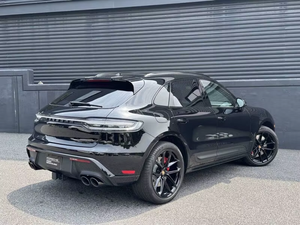 Porsche Macan GTS 4 portes SUV 2024, certifiée, légèrement utilisée - Product Image 3