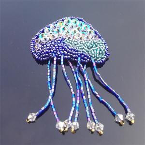 Llavero decorativo de tela bordada con cuentas de semillas, colgante de manzana para llave de coche, hecho a mano en India para bolso - Product Image 6