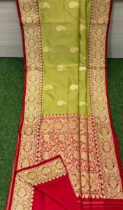 Saris en soie brodée Banarasi faits à la main, tenues de mariage indiennes traditionnelles, vente en gros, design ethnique, longueur au sol, élégants - Product Image 4