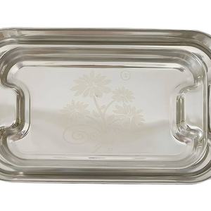 Plateau de service en métal en acier de la meilleure qualité avec plateau de conception de finition plaqué argent brillant pour la vaisselle - Product Image 1