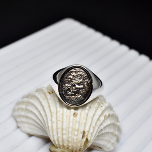 Bague Chevalière Dragon en Argent Sterling 925 Faite à la Main, Oxydée, Sertie de Pierres Mythiques, Bijou Vintage Gothique pour Homme - Product Image 5