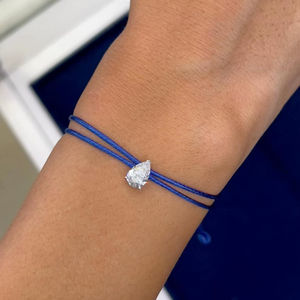 Bracelet en or 14 carats avec breloque diamant, cordon rouge, coupe ovale et cœur, minimaliste et délicat, bijou de luxe quotidien pour femme - Product Image 1