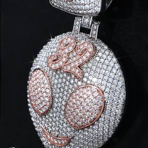 Colgante Alien Personalizado con Diamantes Moissanite VVS en Plata de Ley S925, Colgante Brillante Chapado en Oro Rosa - Product Image 5