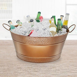 Bac à Boissons Ovale en Acier Galvanisé Martelé Effet Cuivre Antique avec Poignées en Fil Métallique – Vaisselle de Fête Moderne pour Vin et Boissons - Product Image 3