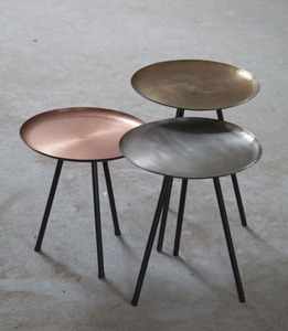 Ensemble de tables basses gigognes modernes et compactes en métal, tables d'appoint avec plateau en métal, fabriquées en Inde, garantie incluse, pour salon - Product Image 2