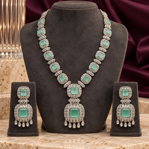 Conjunto de Collar y Pendientes Cuadrados de Circonita Cúbica de Menta de Calidad Premium, Nivel de Fábrica - Product Image 1